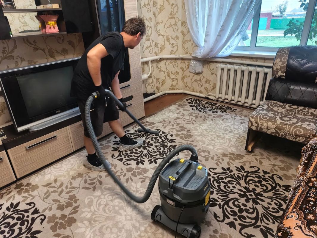8 000 пожилых людей получили услуги профессиональной уборки 8 000 пожилых людей получили услуги профессиональной уборки