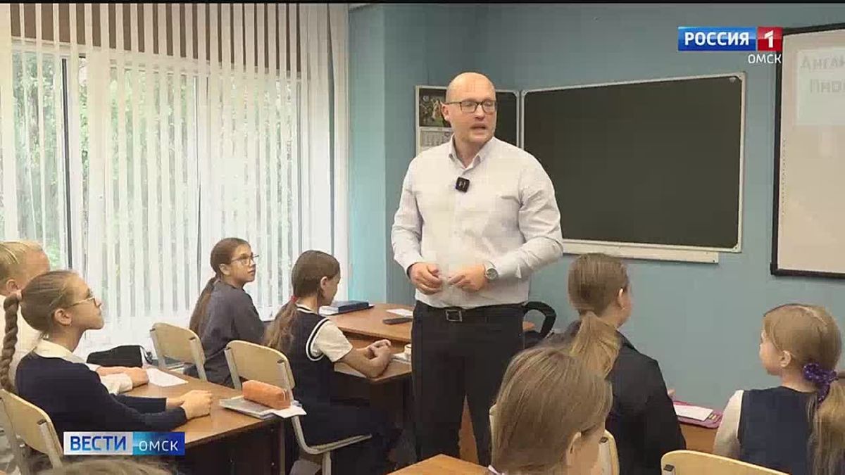 Известные омичи вспоминают своих наставников в День учителя
