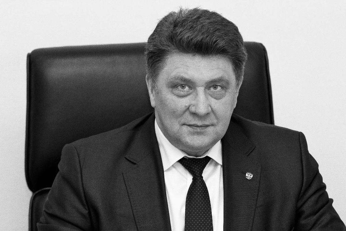 Прощание с Андреем Юрьевичем Хромовым состоится 9 октября в 14:00 в храме на улице Гусарова, 4, корпус 5