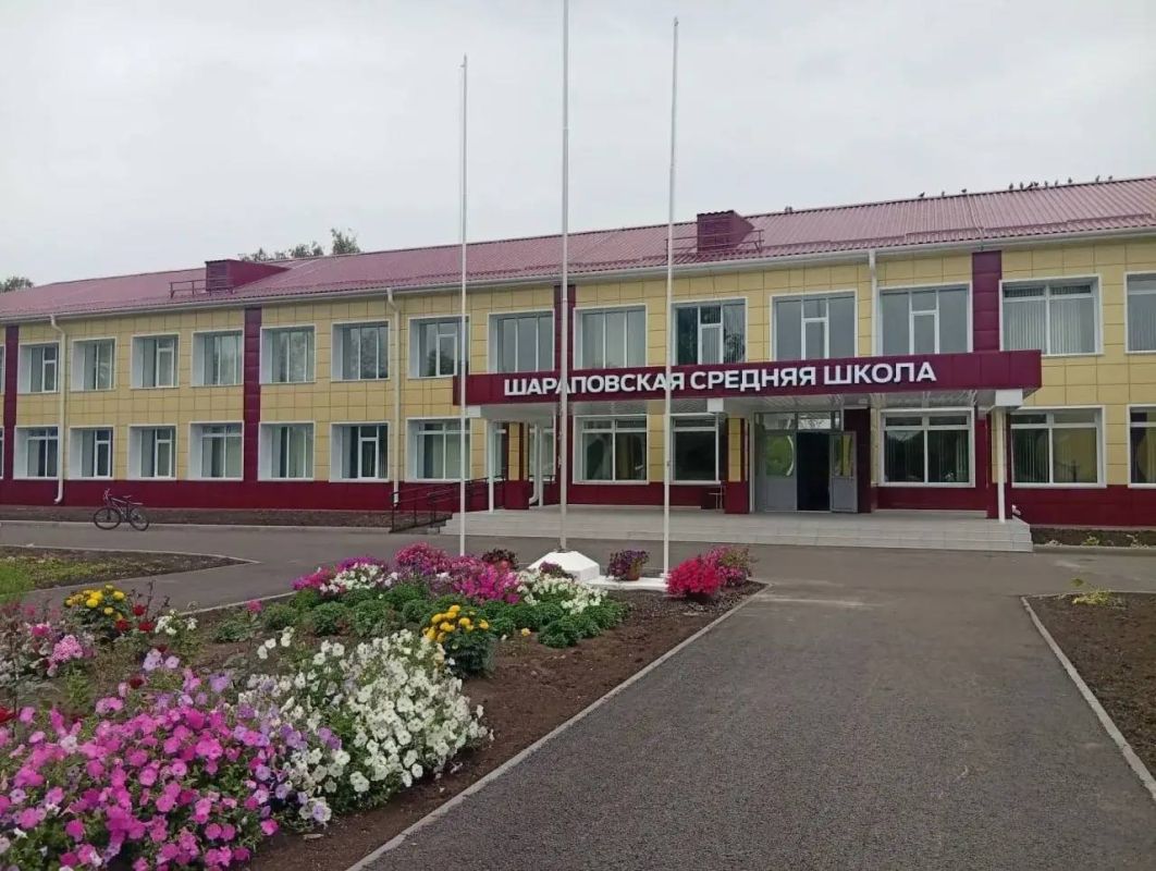 Виталий Хоценко: Продолжаем в Омской области капитальный ремонт образовательных учреждений