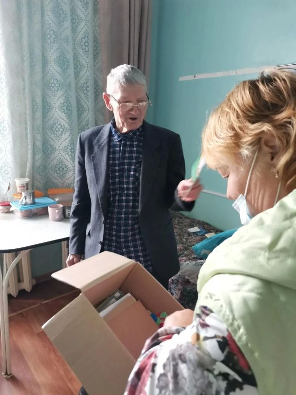 Когда 10 тысяч сердец бьются в унисон: Омск провел самую масштабную акцию ко Дню пожилого человека! Когда 10 тысяч сердец бьются в унисон: Омск провел самую масштабную акцию ко Дню пожилого человека!