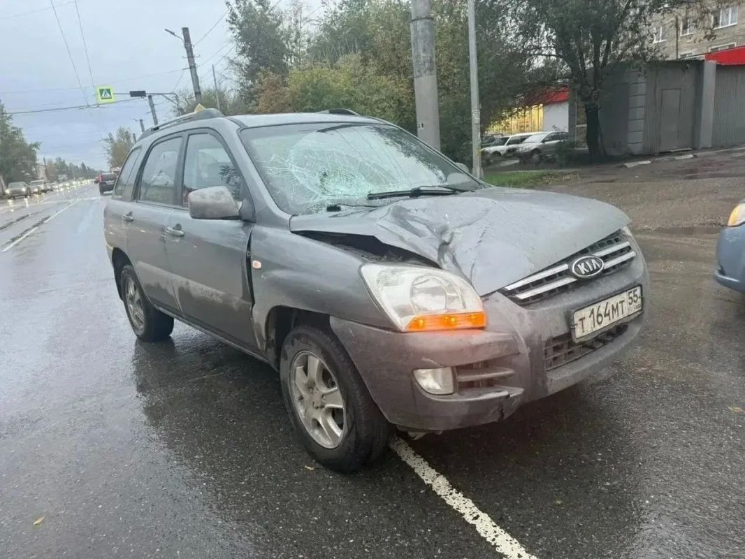 В Омске пешеход погиб под колёсами авто на улице Нефтезаводской В Омске пешеход погиб под колёсами авто на улице Нефтезаводской