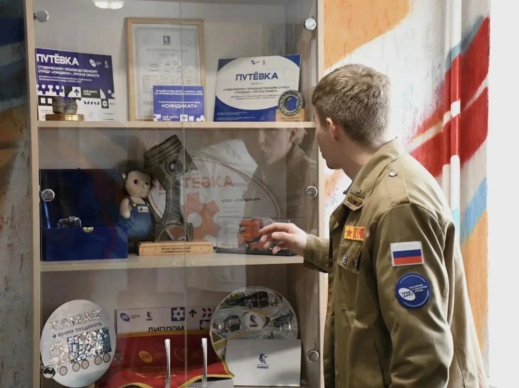 В Омском автотранспортном колледже открылось мультиформатное пространство «СОЗдание» В Омском автотранспортном колледже открылось мультиформатное пространство «СОЗдание»