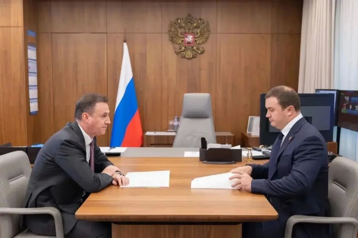 Виталий Хоценко обсудил с Дмитрием Патрушевым развитие сельских территорий и подготовку к юбилею освоения Прииртышья