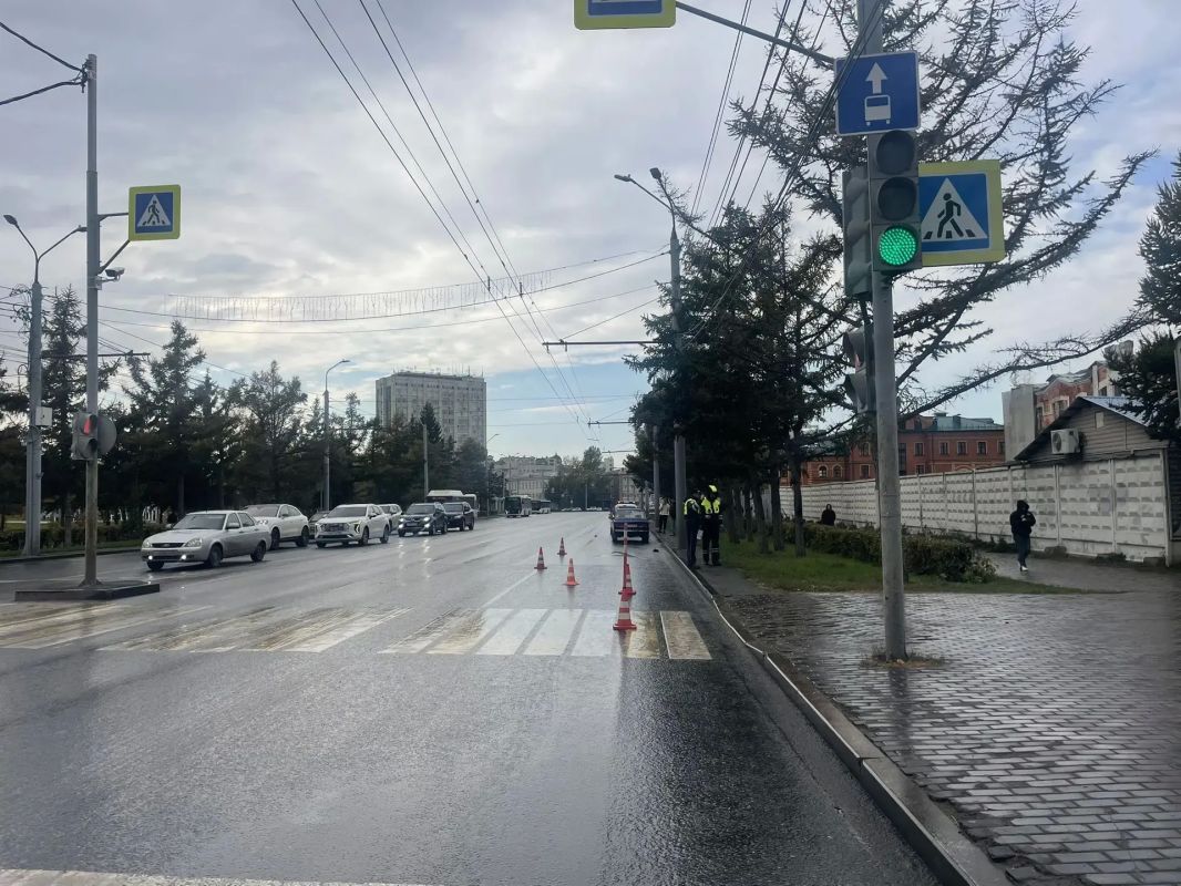 Вчера в 12.30 часов в Госавтоинспекцию поступило сообщение о ДТП в Центральном округе Вчера в 12.30 часов в Госавтоинспекцию поступило сообщение о ДТП в Центральном округе