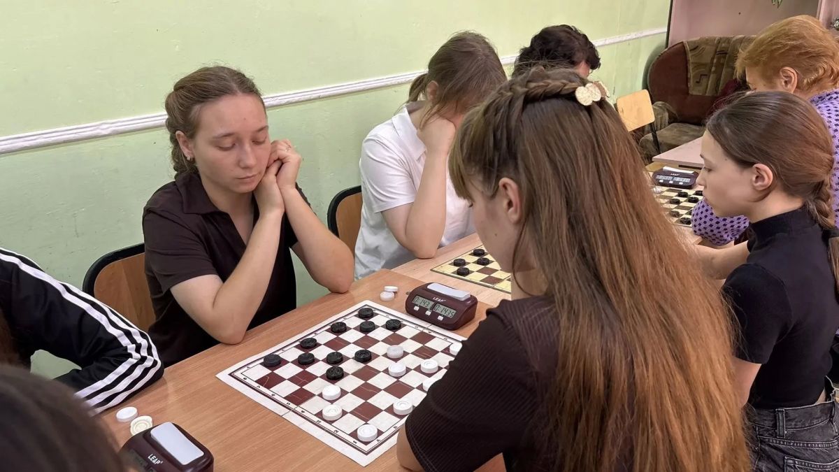 В Таврическом районе в 31-й раз прошли соревнования по русским шашкам памяти одного из лидеров омских шахматистов и шашистов 60-х годов Николая Берковского В Таврическом районе в 31-й раз прошли соревнования по русским шашкам памяти одного из лидеров омских шахматистов и шашистов 60-х годов Николая Берковского