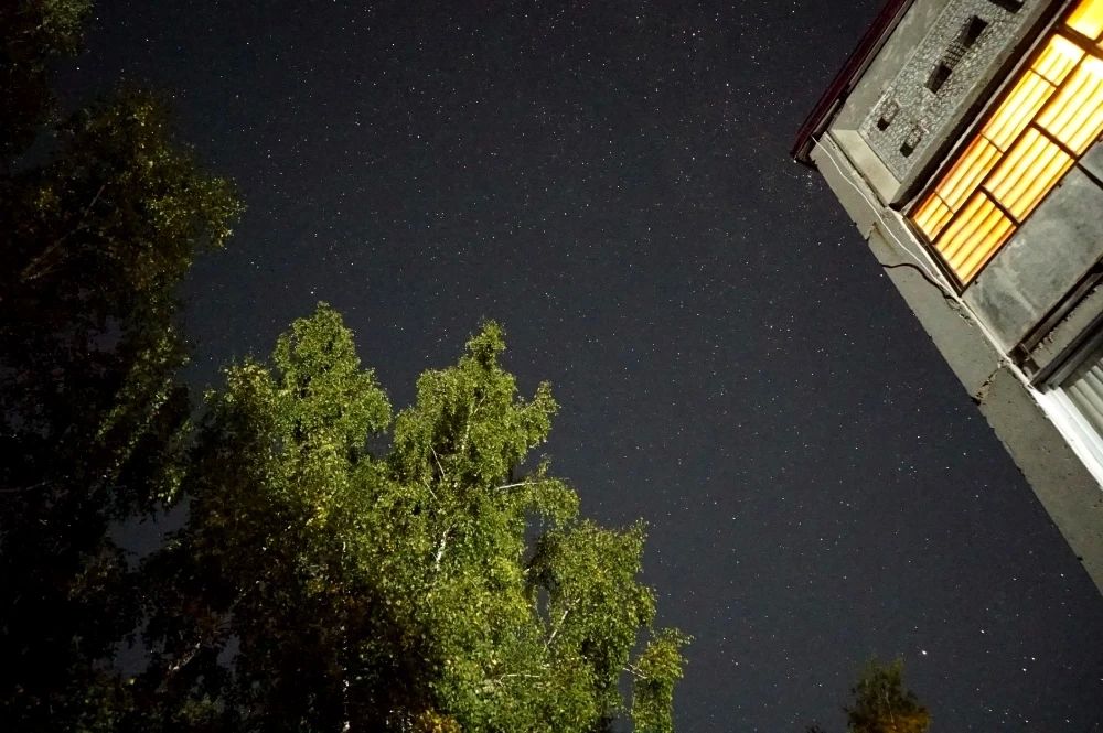 Омич ловит космические явления в объектив камеры Омич ловит космические явления в объектив камеры