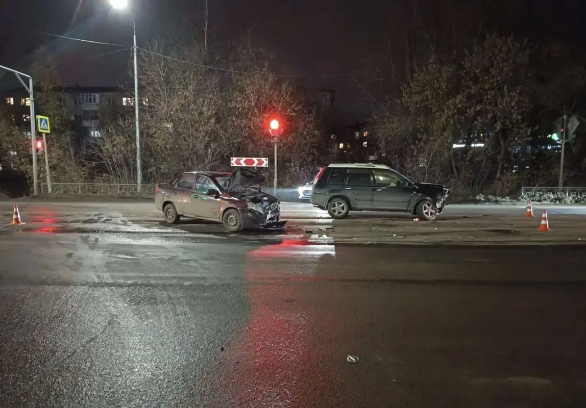 Вчера в 19:05 часов в Госавтоинспекцию поступило сообщение о ДТП на Красноярском тракте Вчера в 19:05 часов в Госавтоинспекцию поступило сообщение о ДТП на Красноярском тракте