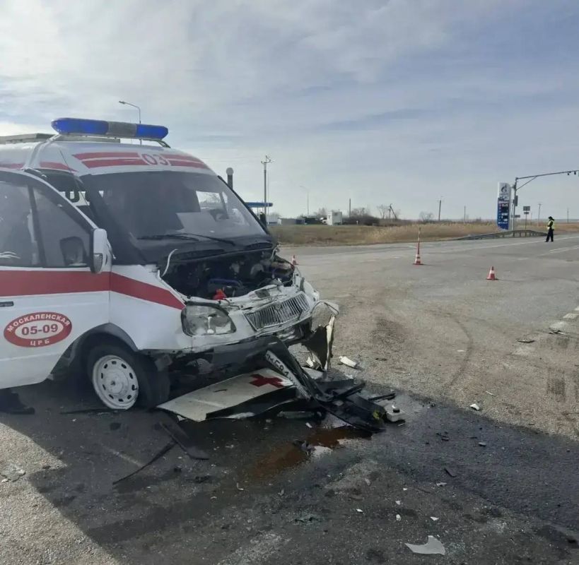 В жёстком ДТП со скорой в Марьяновском районе пострадали четыре человека В жёстком ДТП со скорой в Марьяновском районе пострадали четыре человека
