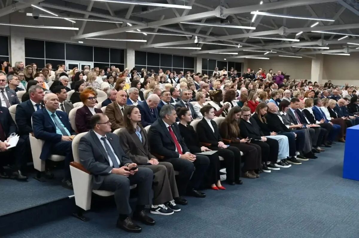 Инвестиции в человека стали главной темой открывшегося в Омске Международного форума «ИННОСИБ-2026» Инвестиции в человека стали главной темой открывшегося в Омске Международного форума «ИННОСИБ-2026»