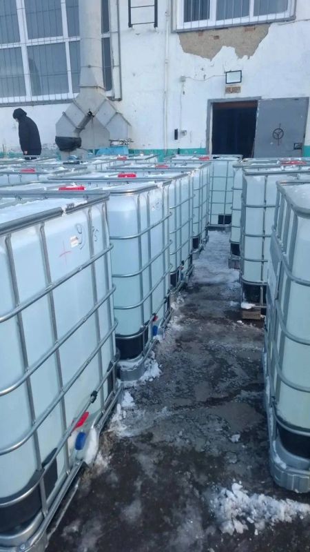 Завершено расследование уголовного дела об организации без лицензии подпольного завода по производству этилового спирта и спиртосодержащей продукции Завершено расследование уголовного дела об организации без лицензии подпольного завода по производству этилового спирта и спиртосодержащей продукции