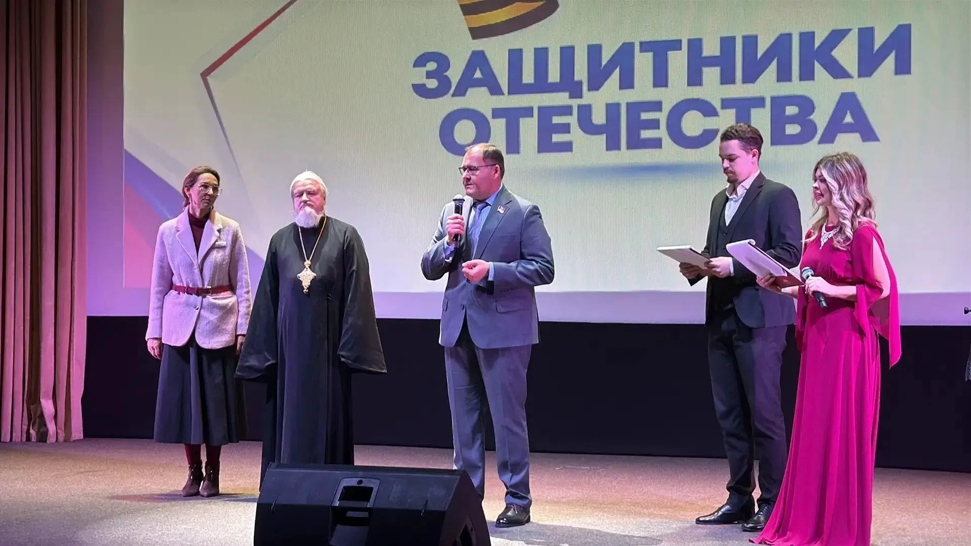 Заместитель спикера областного парламента Павел Коренной принял участие во втором творческом фестивале «Искусство – сила Отечества!»