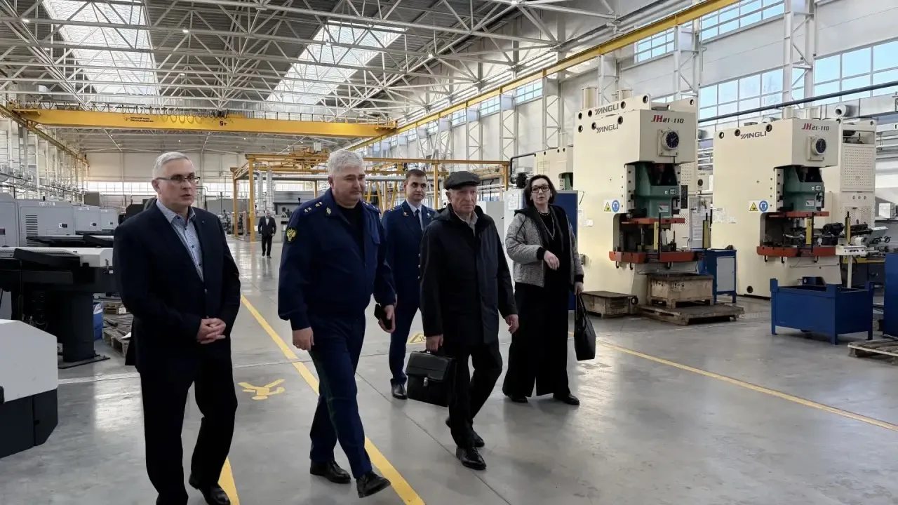 Прокурор Омской области осуществил выезд на промышленные площадки особой экономической зоны
