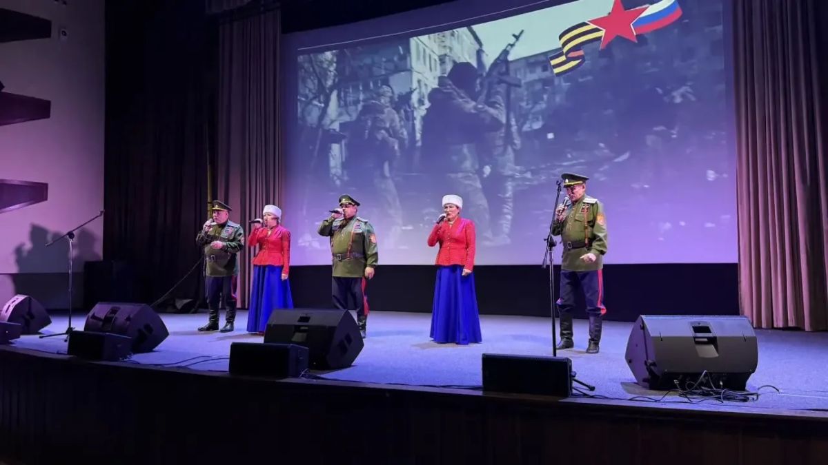 Заместитель спикера областного парламента Павел Коренной принял участие во втором творческом фестивале «Искусство – сила Отечества!» Заместитель спикера областного парламента Павел Коренной принял участие во втором творческом фестивале «Искусство – сила Отечества!»