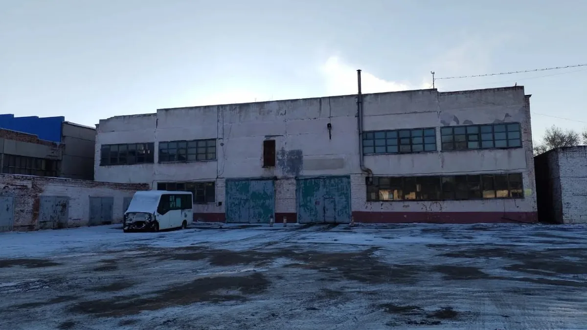 В Омске распродают имущество крупного пассажирского предприятия