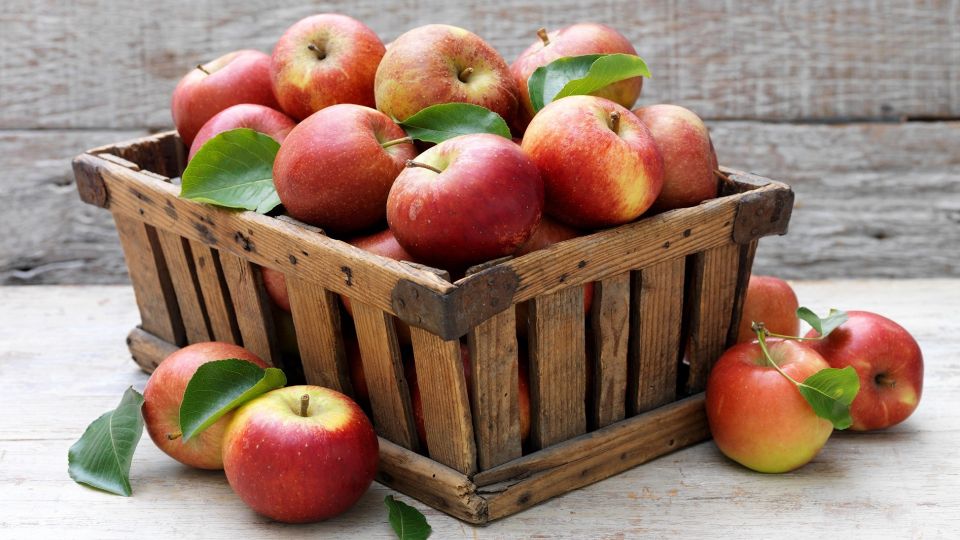 Урожай яблок превратится в изысканный десерт: такой и на стол королю подать не стыдно