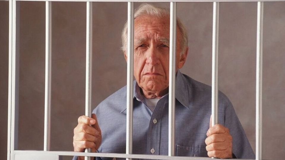 Пенсионерам стоит быть настороженными: как избежать уголовной ответственности