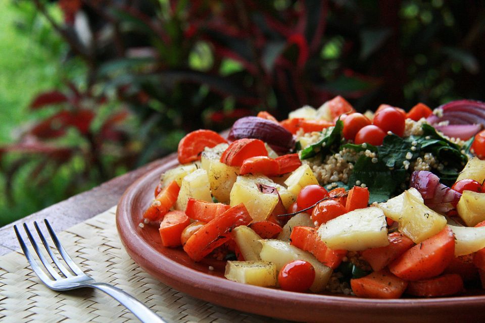 Весна на тарелке: яркие кулинарные идеи для сезона свежих продуктов