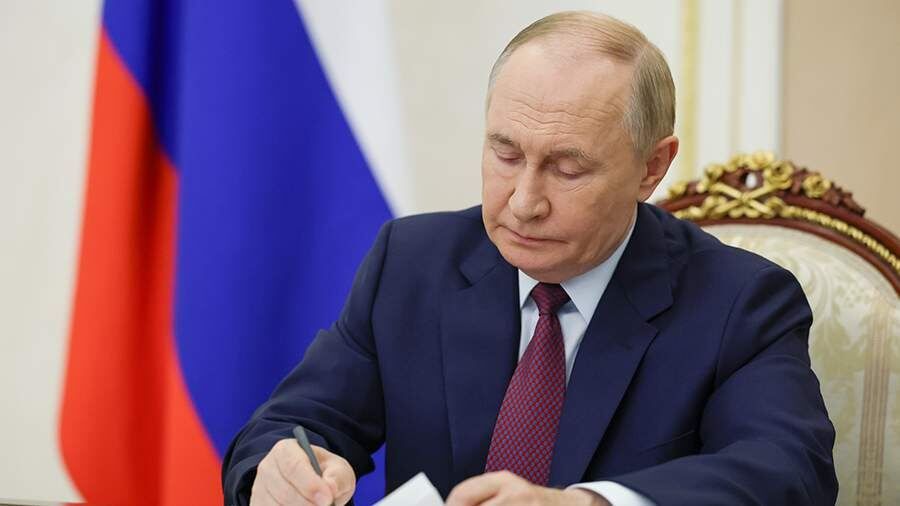 Президент России вводит запрет на решения иностранных судов