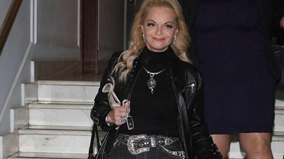 Строгий контроль: охрана Ларисы Долиной ограничила доступ к её дому