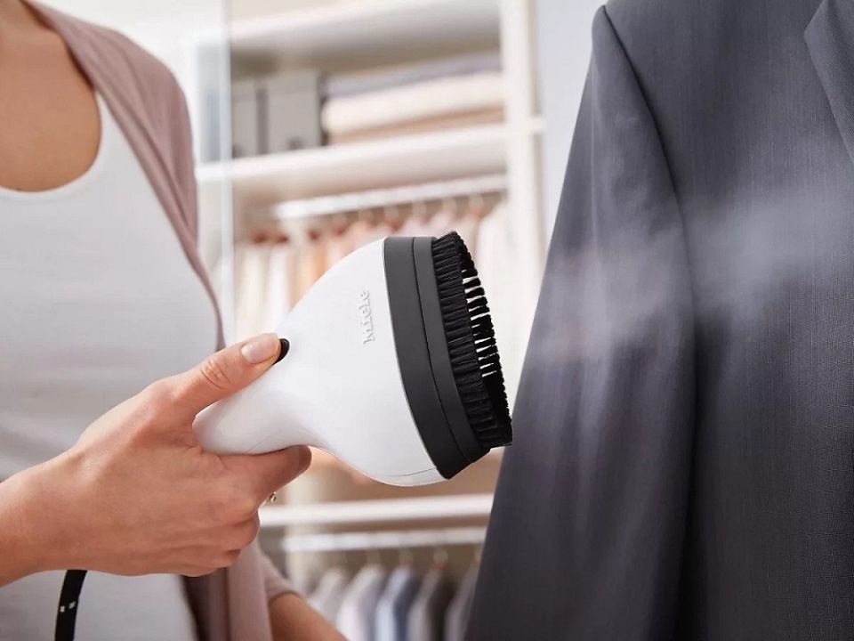 Как отпариватель может преобразить ваш быт: 10 неожиданных способов